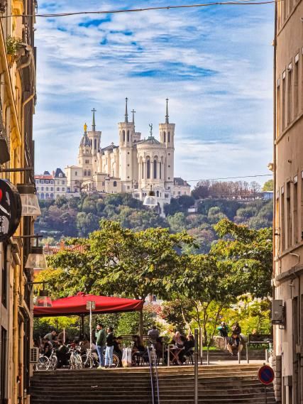 Slow Travel in Lyon: Why Taking Your Time in the Gastronomic Capital Is the Best Decision of the Summer