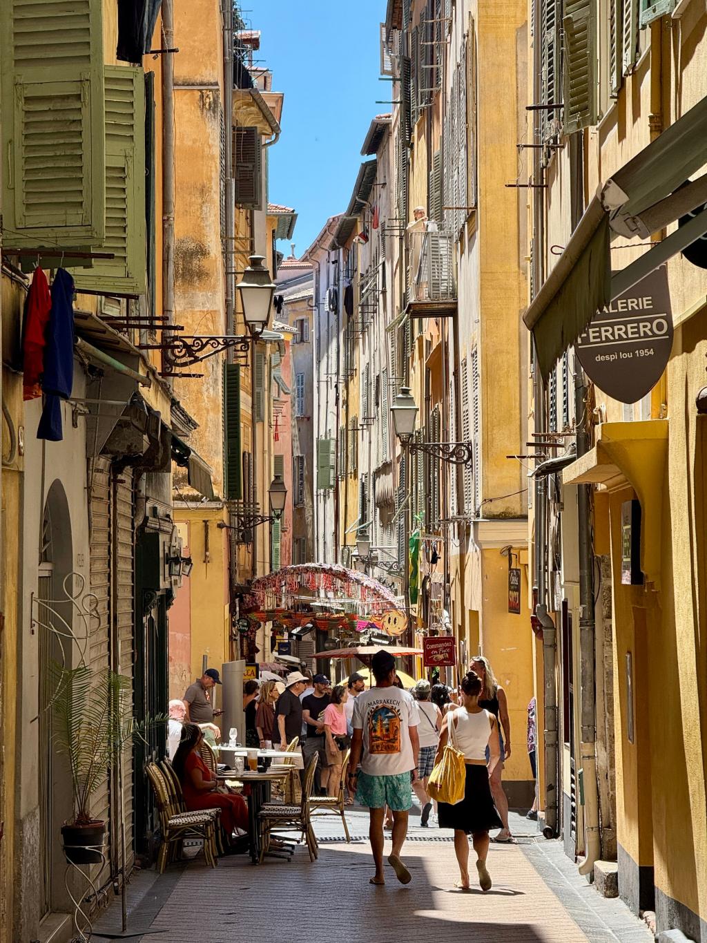 Vieux-Nice en été: le guide complet du quartier baroque de la Côte d'Azur