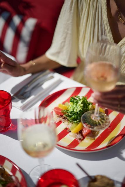 Les petites affiches - Nice : le Boscolo Hôtel & Spa dévoile un rooftop repensé et une nouvelle offre gastronomique pour l’été 2026